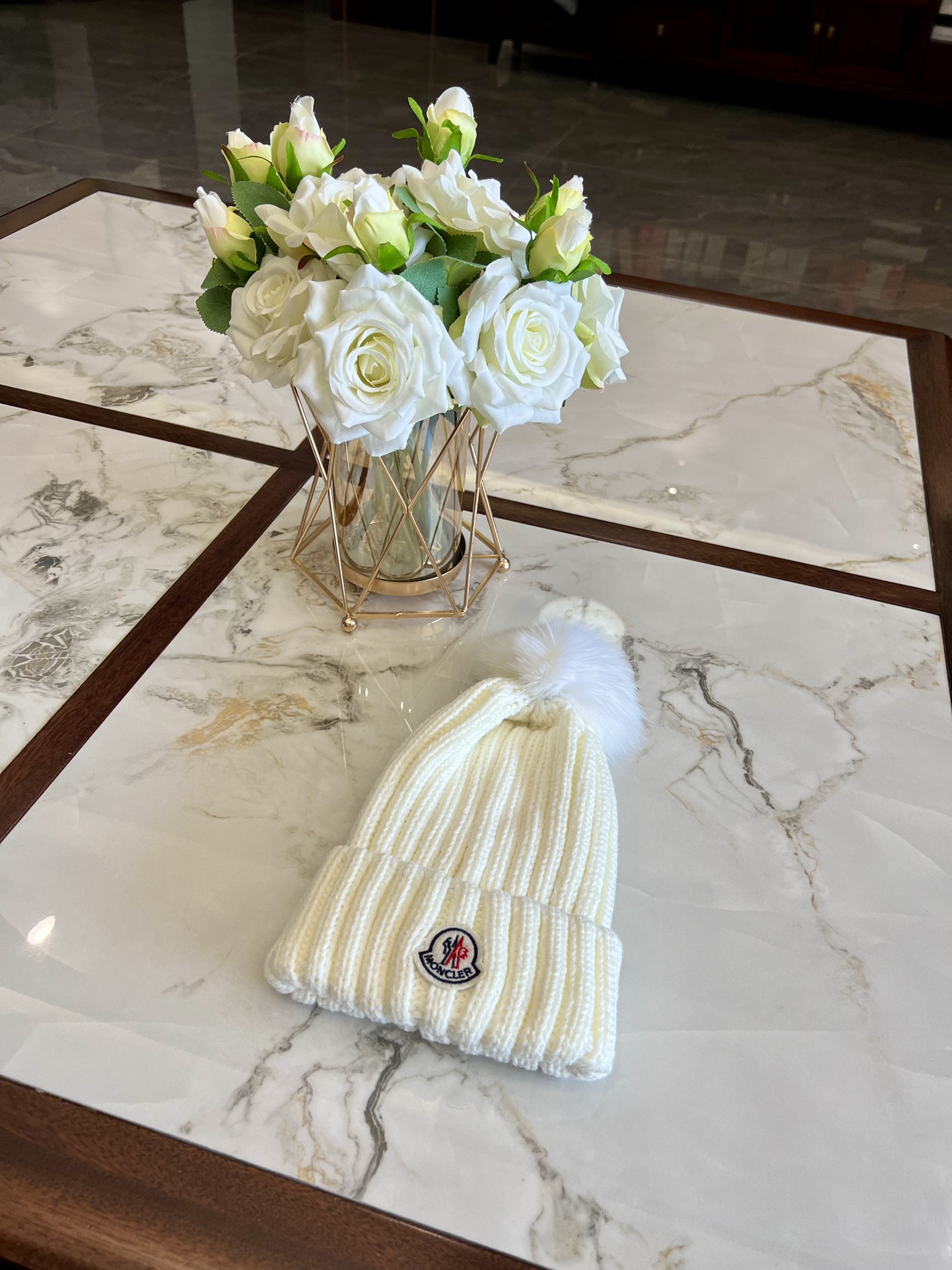 moncler hat model 08